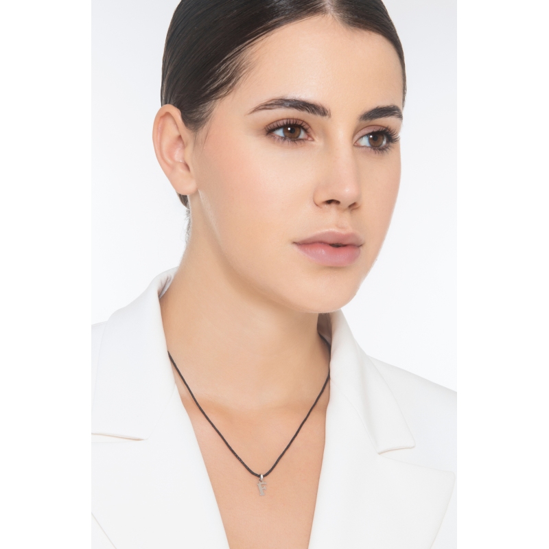 Pendentif avec initiale F Or blanc 18 carats