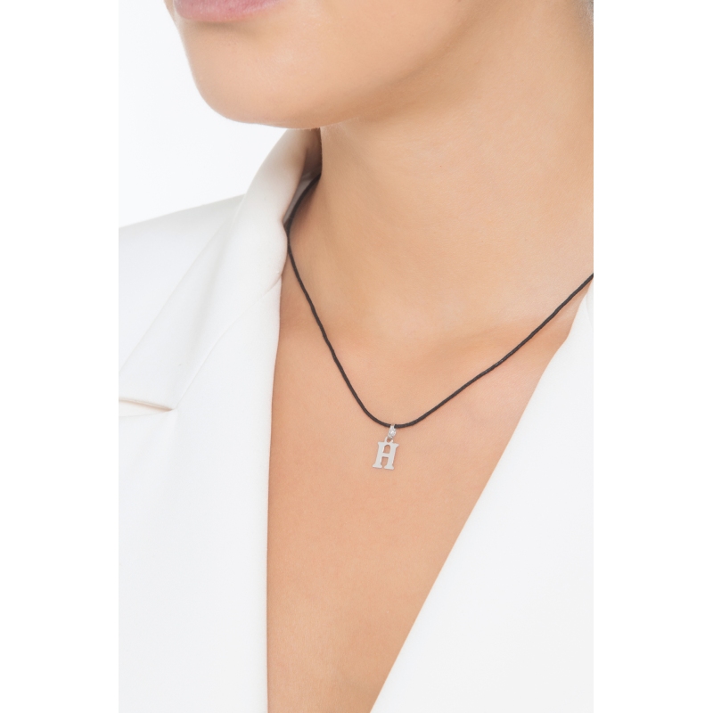 Pendentif avec initiale H Or blanc 18 carats Pendentif avec initiale H Or blanc 18 carats