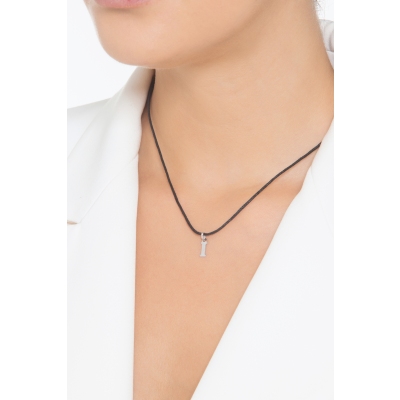 Pendentif avec lettre initiale I en majuscule en or blanc 18K