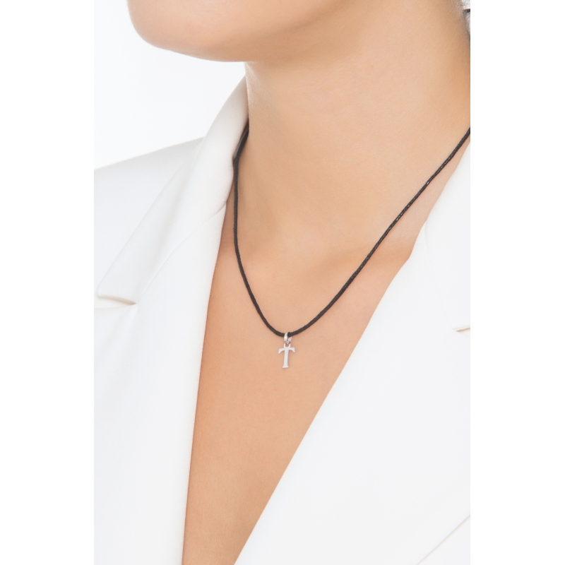 Pendentif avec lettre initiale T en majuscule en or blanc 18K Pendentif avec lettre initiale T en majuscule en or blanc 18K