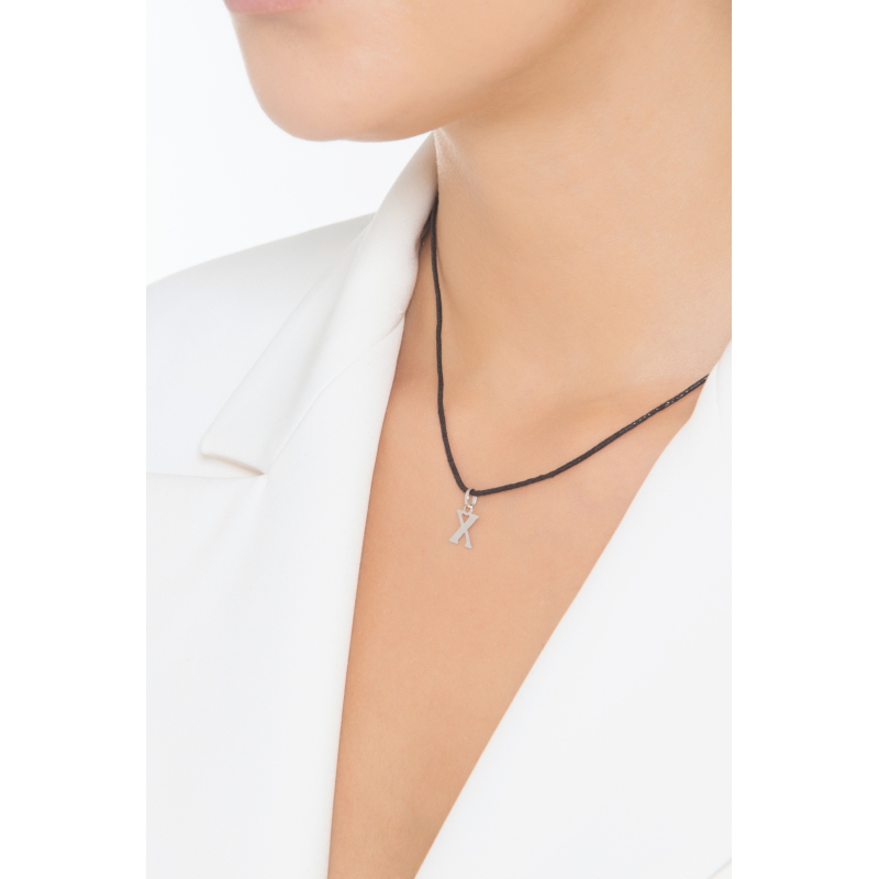 Pendentif avec lettre initiale X en majuscule en or blanc 18K Pendentif avec lettre initiale X en majuscule en or blanc 18K