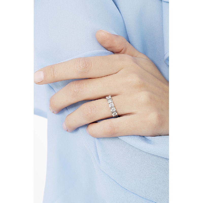 Bague demi alliance 5 diamants 1.25 ct en or 18 k Bague demi alliance 5 diamants 1.25 ct en or 18 k