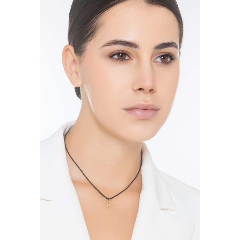 Pendentif avec la lettre E en or jaune 18 carats