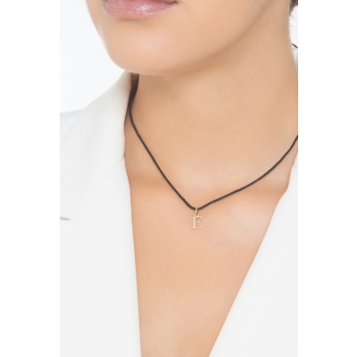 Pendentif avec la lettre E en or jaune 18 carats