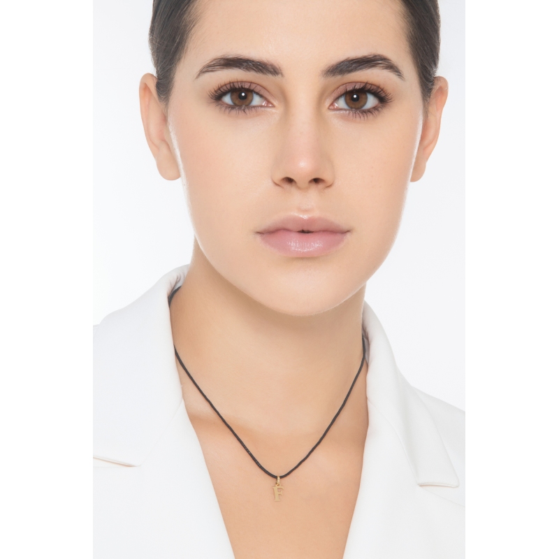 Pendentif avec la lettre initiale F en or jaune 18 carats Pendentif avec la lettre initiale F en or jaune 18 carats