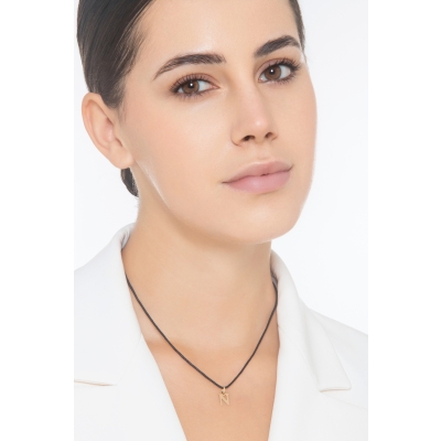 Pendentif avec lettre initiale N