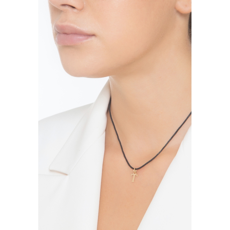 Pendentif avec lettre initiale T Pendentif avec lettre initiale T