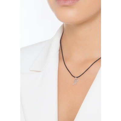 Pendentif initiale H en italique en or blanc 18 carats