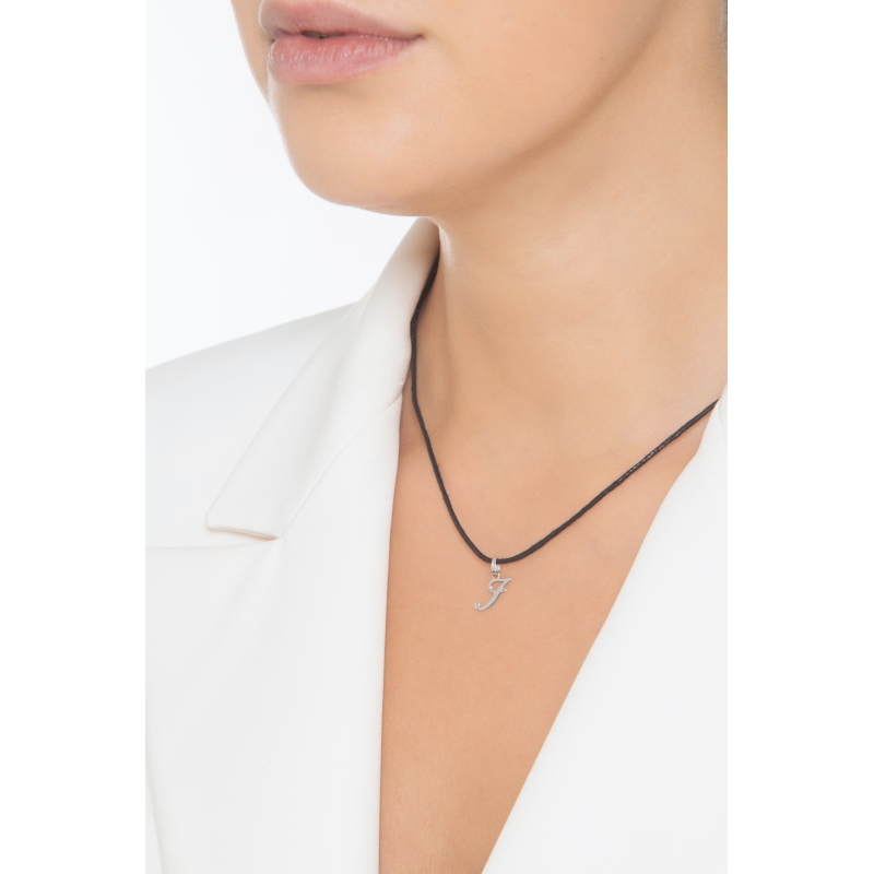 Pendentif avec lettre initiale I Pendentif avec lettre initiale I