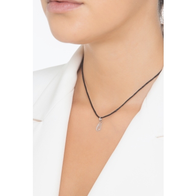  Pendentif avec la lettre Q en or blanc 18k 