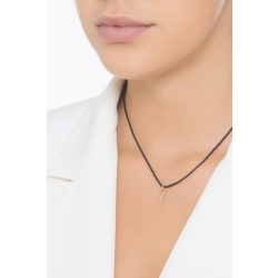 Pendentif avec lettre initiale C 2