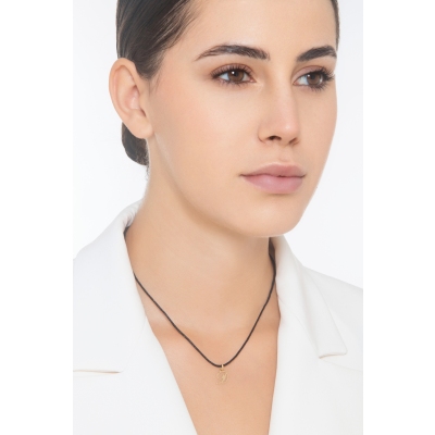 Pendentif avec lettre initiale D