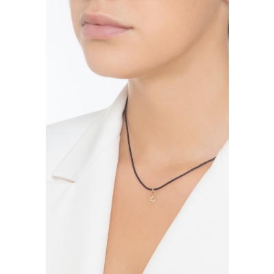 Pendentif avec lettre initiale G