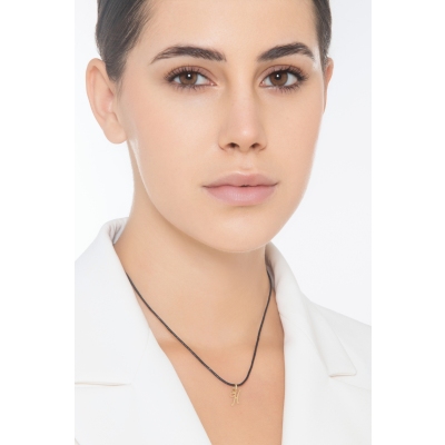 Pendentif avec lettre initiale H