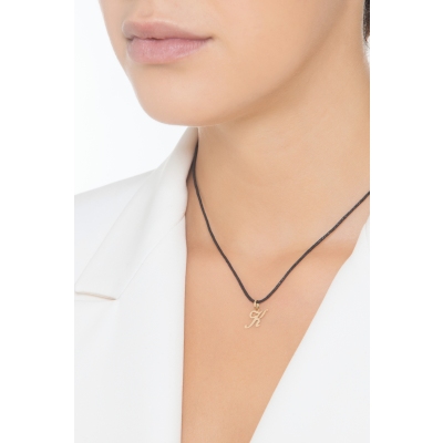 Pendentif avec initiale K en italique en or jaune 18k