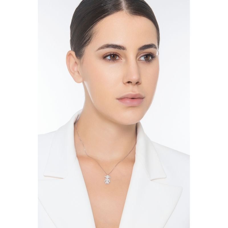 Collier en or blanc 18k avec pendentif fille en diamants  Collier en or blanc 18k avec pendentif fille en diamants