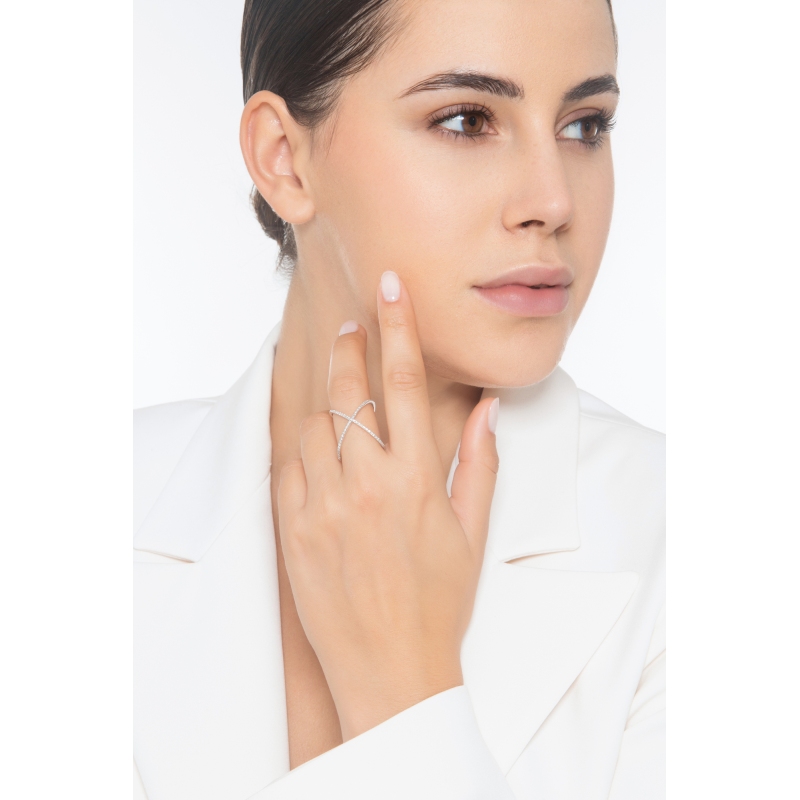 Bague croisée avec diamants en or blanc 750 