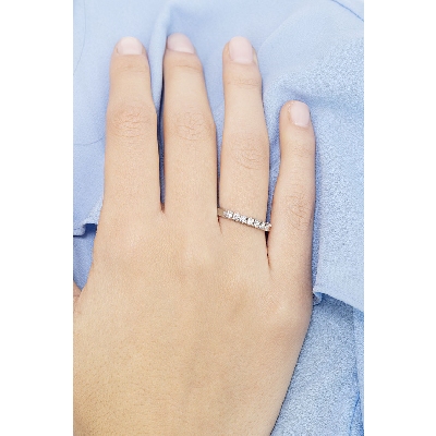 Bague demi-tour 7 diamants 0.25 ct en or blanc 18k