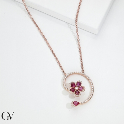 Collier en or rose 18k avec fleur en rubis