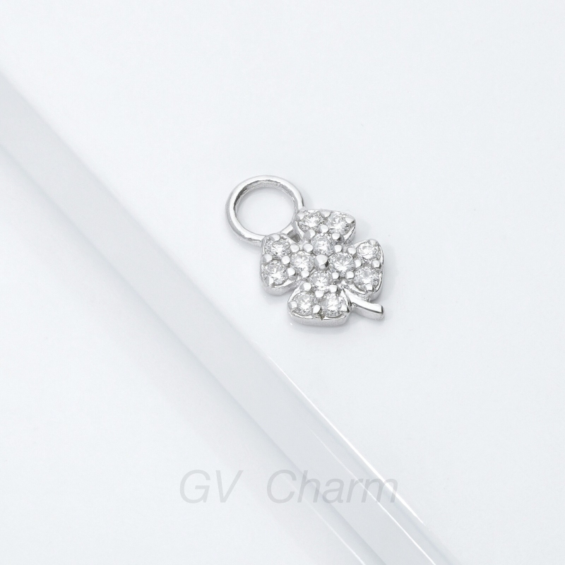 Charm feuilles en or blanc 18 carats avec diamants Charm feuilles en or blanc 18 carats avec diamants