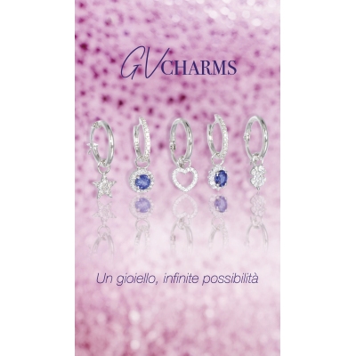 Mono boucle d'oreille ovale en or blanc 18 carats et diamants