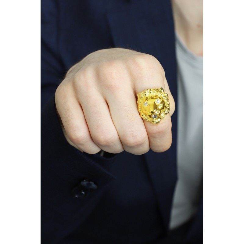 Bague tête de lion en or jaune avec zircons