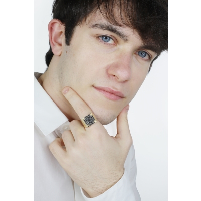 Bague Homme en Or Jaune 750 avec Zircones Noires