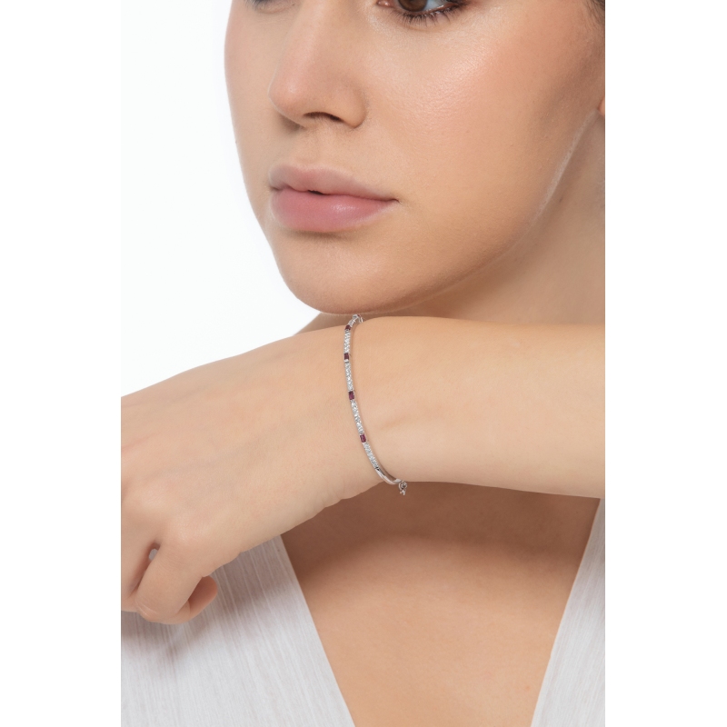 Bracelet en or blanc 750 rubis et diamants Bracelet en or blanc 750 rubis et diamants