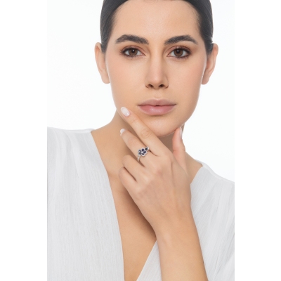 Bague saphir bleu et diamant fleur or blanc