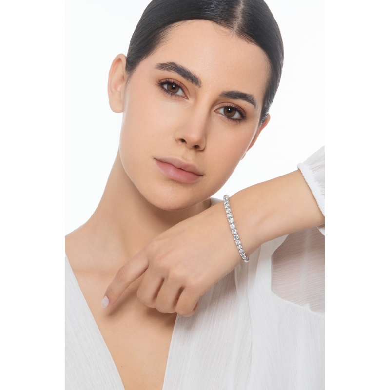 Bracelet semi-rigide femme en or blanc 18 carats avec diamants 