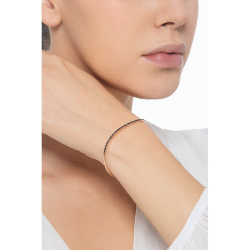 Bracelet homme semi-rigide en or rose 18k avec diamants noirs Bracelet homme semi-rigide en or rose 18k avec diamants noirs