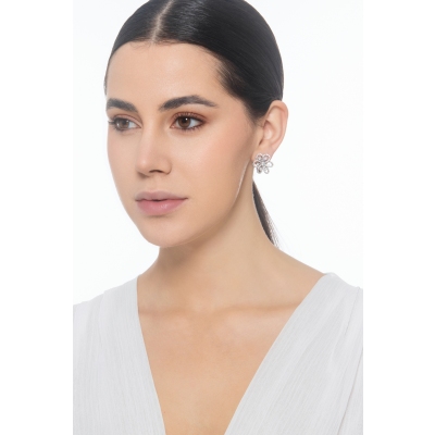 Boucles d’oreilles en forme de fleur en or blanc 18k