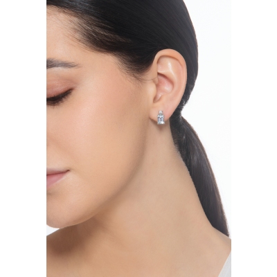 Boucles d'oreilles en or blanc 18 carats avec aigue-marine