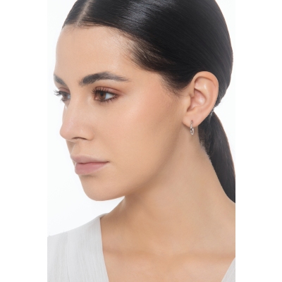 Mono boucle d'oreille en or blanc 18 carats