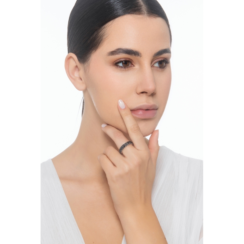 Bague d'éternité en or blanc 750 avec diamants noirs Bague d'éternité en or blanc 750 avec diamants noirs