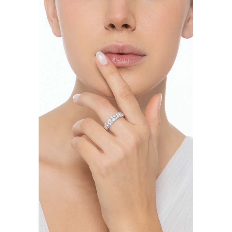 Bague éternité 2 rangées de diamants en or blanc 18 ct Bague éternité 2 rangées de diamants en or blanc 18 ct