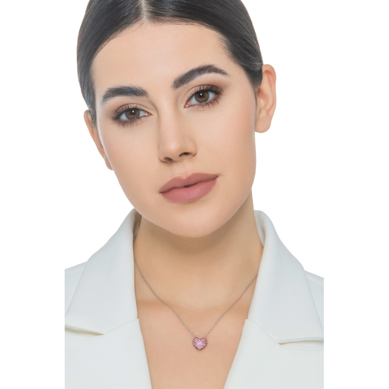 Collier en or blanc 18 carats avec cœur saphirs roses Collier en or blanc 18 carats avec cœur saphirs roses