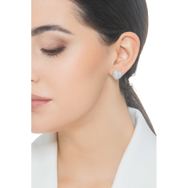 Boucles d'oreilles en or blanc 18 carats cœur bombé diamants 