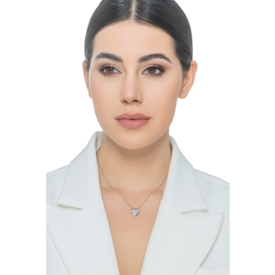 Collier coeur en or blanc 18 carats avec diamants 