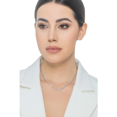 Collier ras-du-cou tennis en or blanc 18k avec diamants