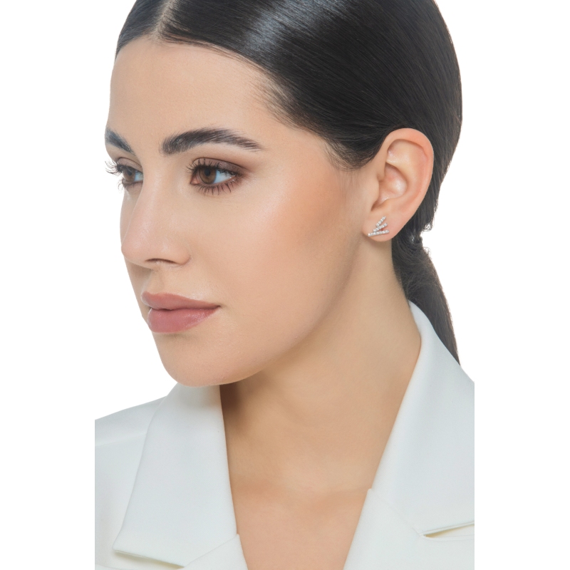 Boucles d’oreilles en or blanc 18k avec diamants Boucles d’oreilles en or blanc 18k avec diamants