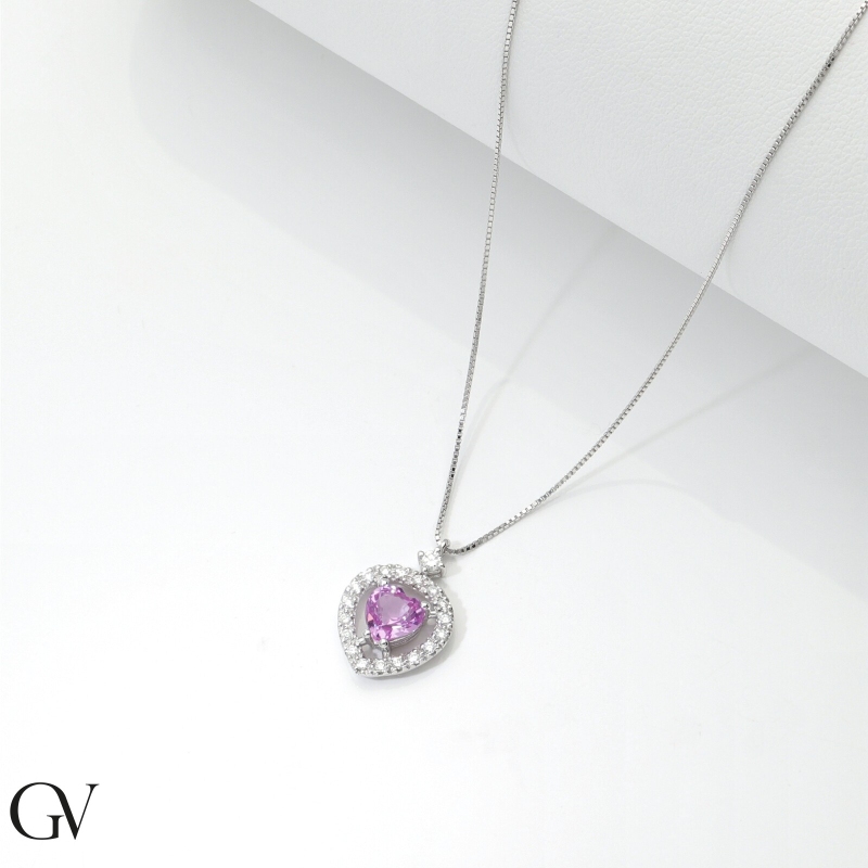 Collier en or blanc avec saphir rose Collier en or blanc avec saphir rose