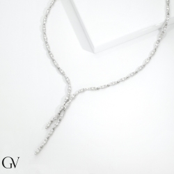 Collier ras du cou en or blanc 18k avec navettes diamants brillant