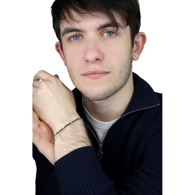 Bracelet de tennis en or blanc 18 carats avec diamants noirs et blancs Bracelet de tennis en or blanc 18 carats avec diamants noirs et blancs