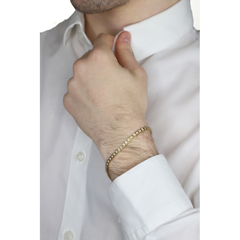 Bracelet Tennis carré en or jaune 18 carats avec diamants taille brillant Bracelet Tennis carré en or jaune 18 carats avec diamants taille brillant