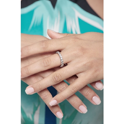 Alliance d'éternité diamants or blanc 18k 