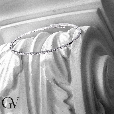 Bracelet Semi Rigide en Or Blanc 18K avec Diamants 5,5 cm