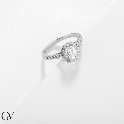 Anneau solitaire or 750 avec diamant émeraude certifié GIA CT.1,00