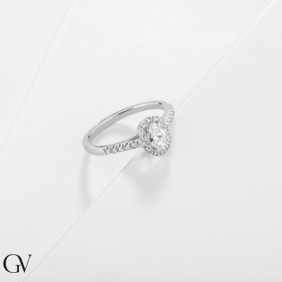 Bague solitaire en or blanc 18k diamant ovale certifié GIA ct 0.30