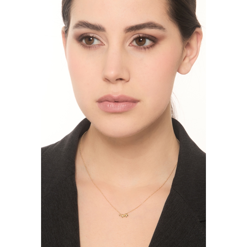 Collier en or jaune 18K avec trois étoiles Collier en or jaune 18K avec trois étoiles